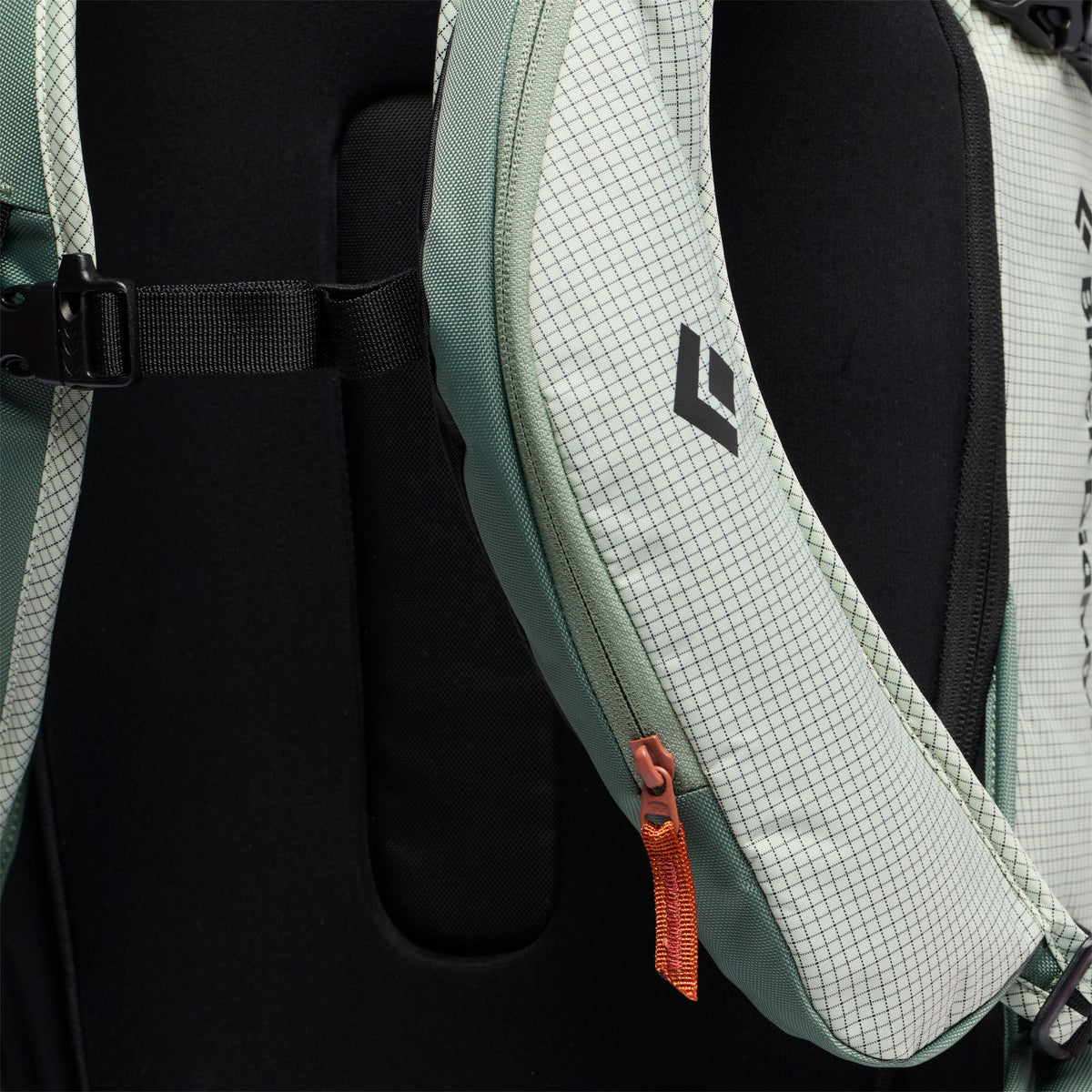 Dawn Patrol 25 Backpack | Black Diamond Signature